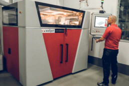 VX1000-PDB 3D printer from voxeljet at the Lütgemeier company