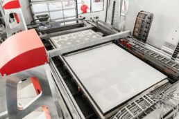 Printing process of the vx4000 from voxeljet