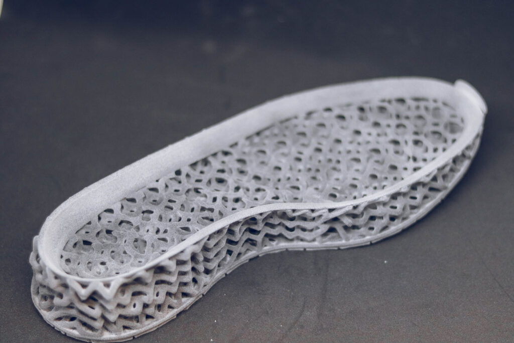 Polymer 3D printing for shoe components | voxeljet